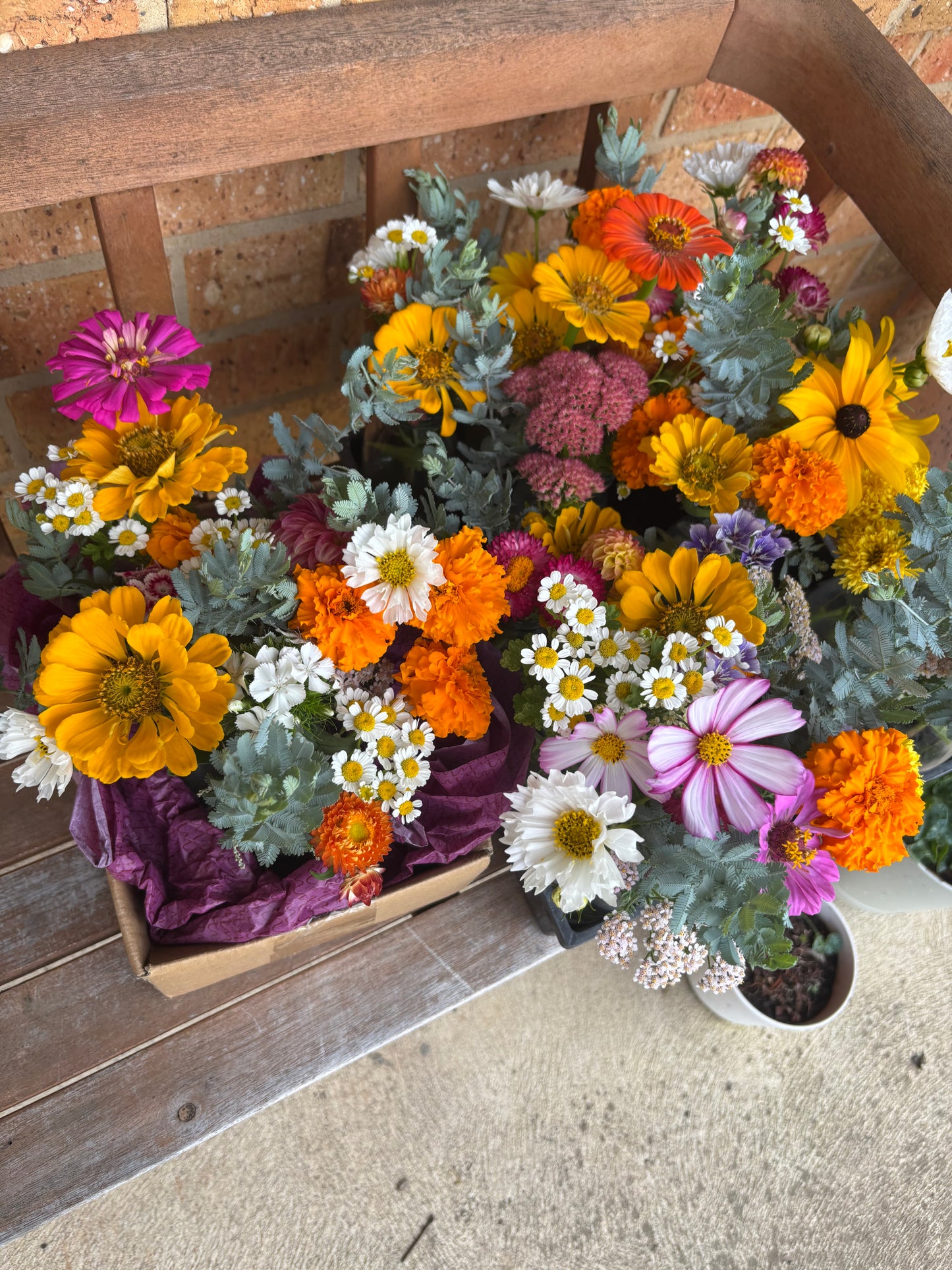 Bud Vase – Sweet & Simple Floral Gift