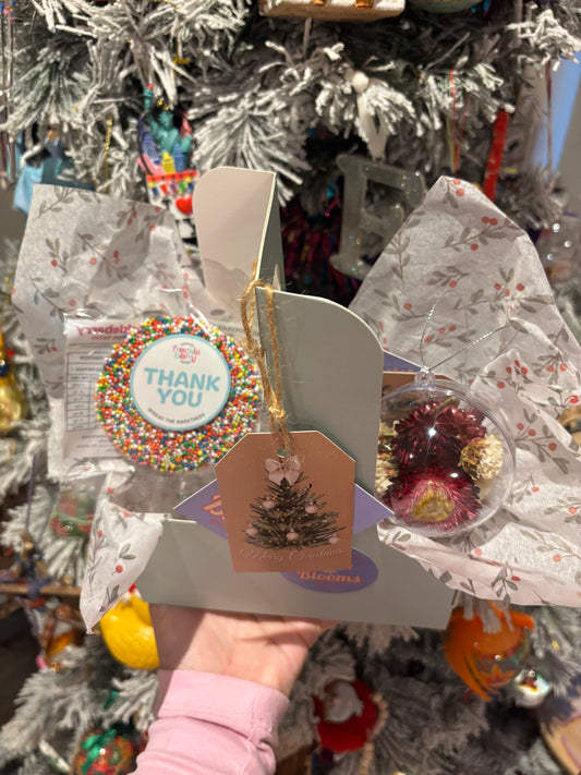 Dried Bauble & Chocs Gift Pack